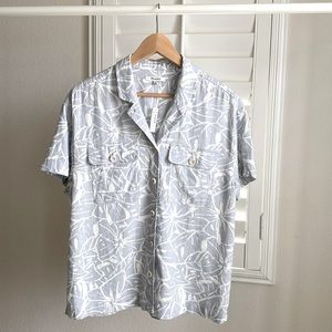 Madewell. Button down short sleeve linen blend shirt.
